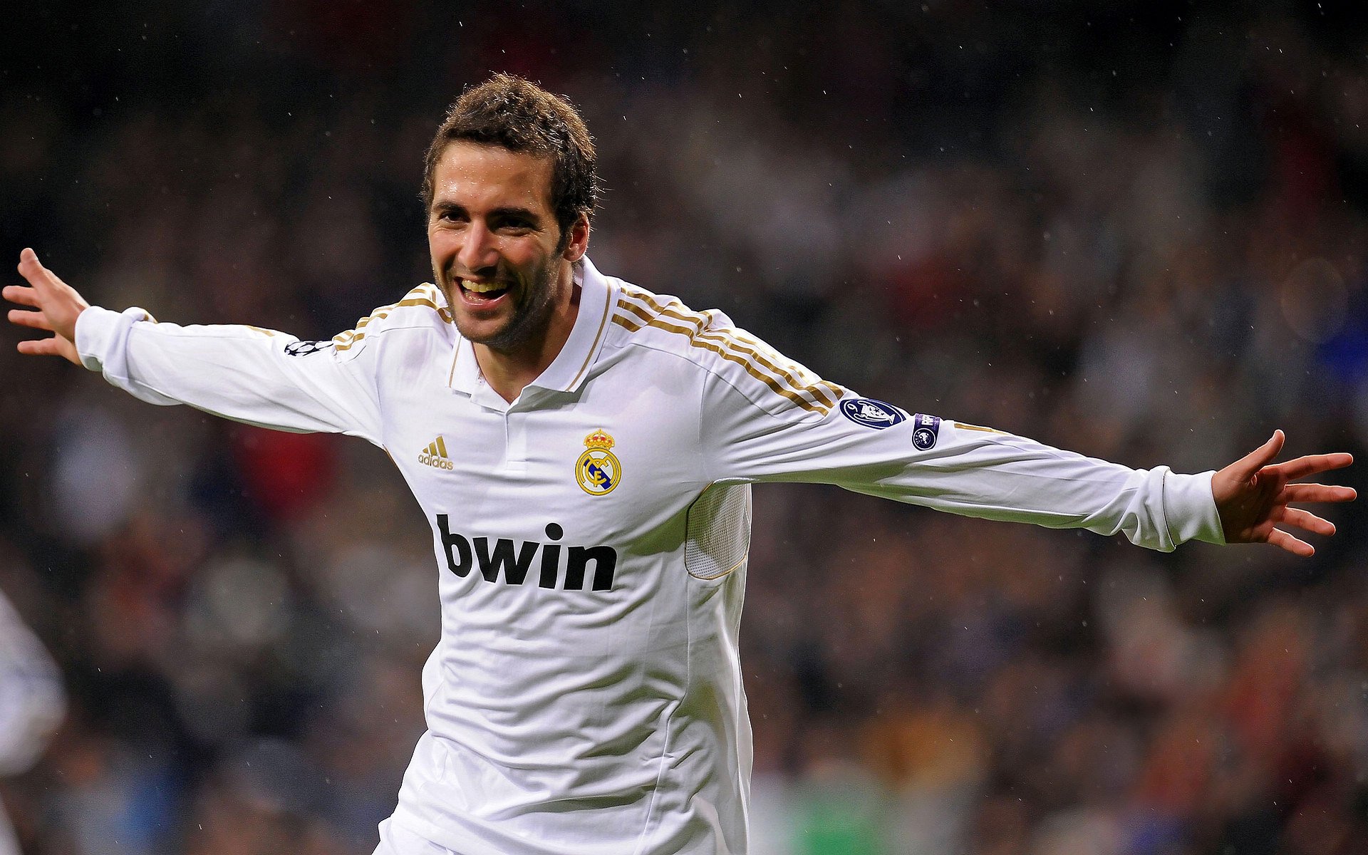 勇士再度夺冠，篮球巨星库里再度成为MVP，nba勇士队库里